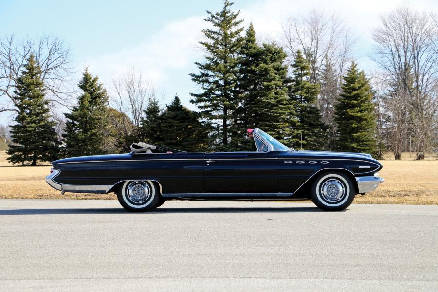  Buick Electra 225 Convertible (4867) 1961 года  (фото 7 из 10)